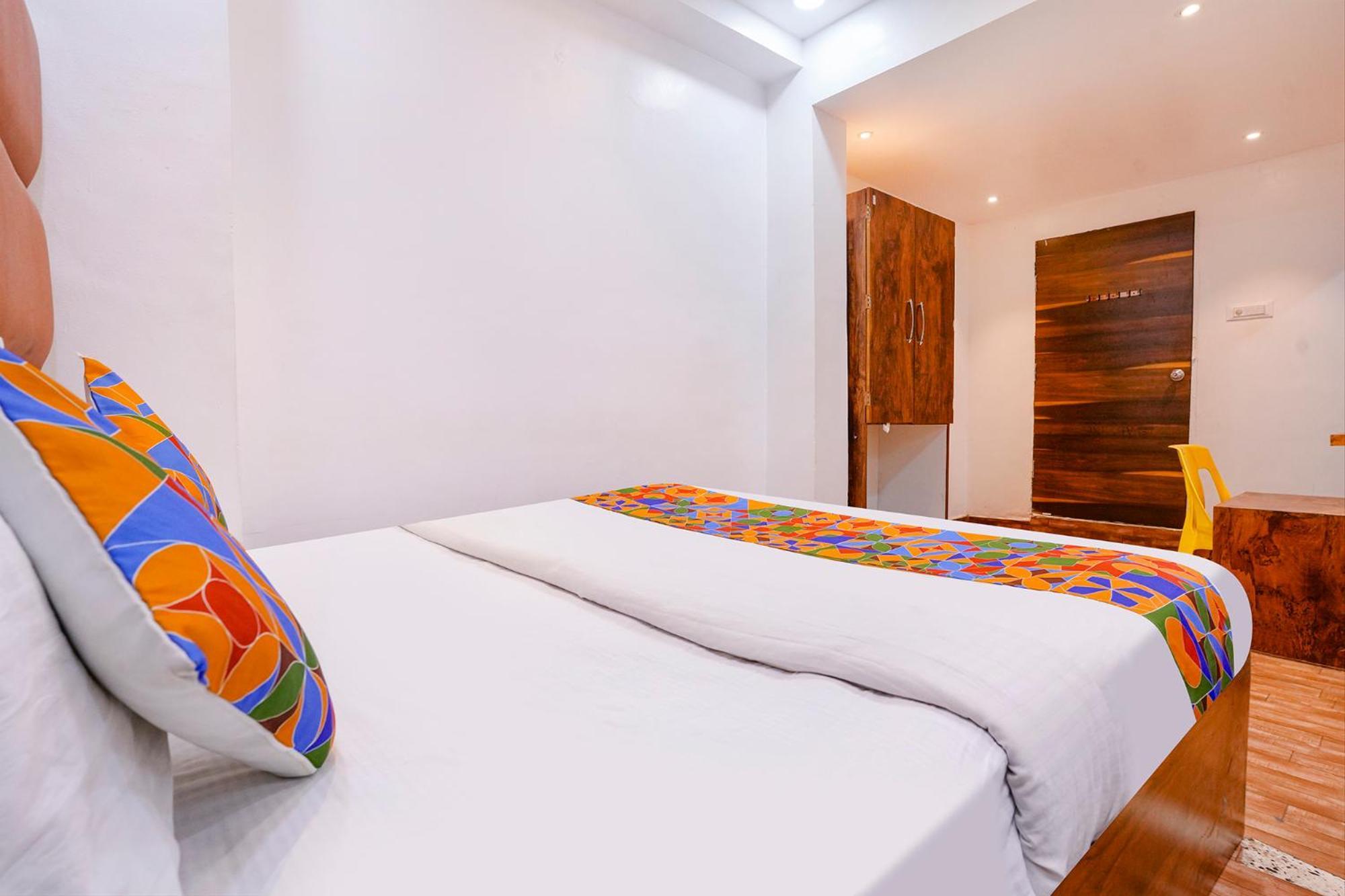 Fabhotel Lime Ras Palace 奥兰加巴德 外观 照片