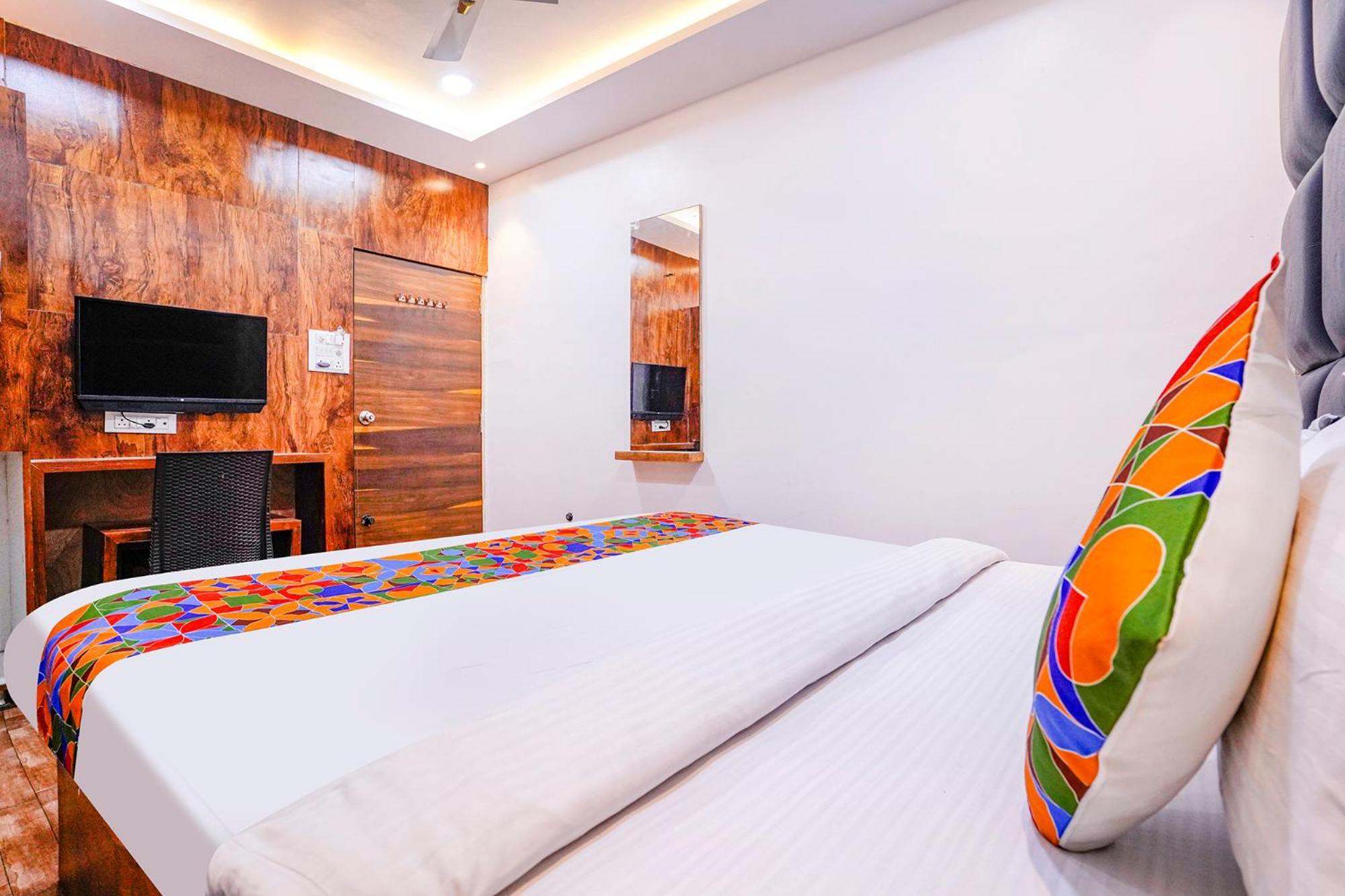 Fabhotel Lime Ras Palace 奥兰加巴德 外观 照片