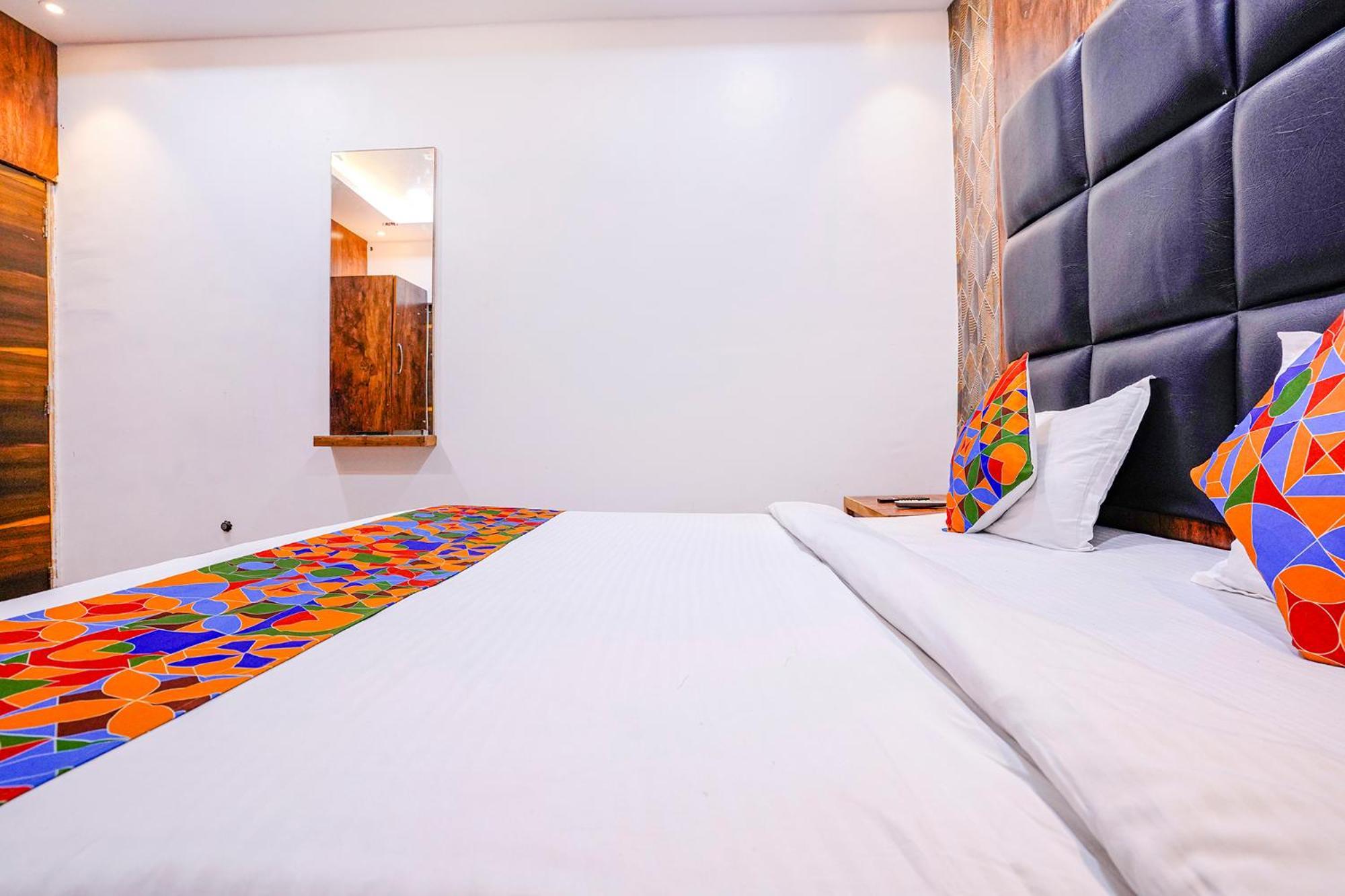 Fabhotel Lime Ras Palace 奥兰加巴德 外观 照片