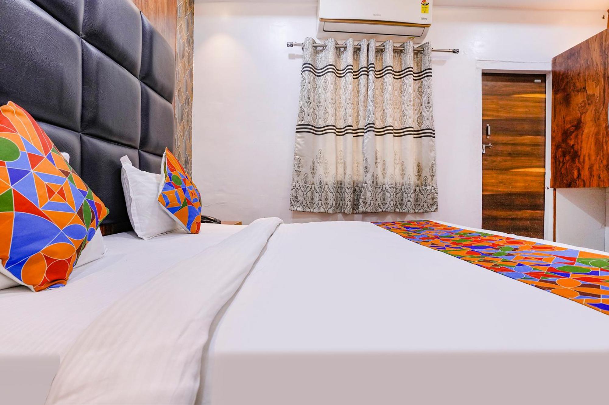 Fabhotel Lime Ras Palace 奥兰加巴德 外观 照片