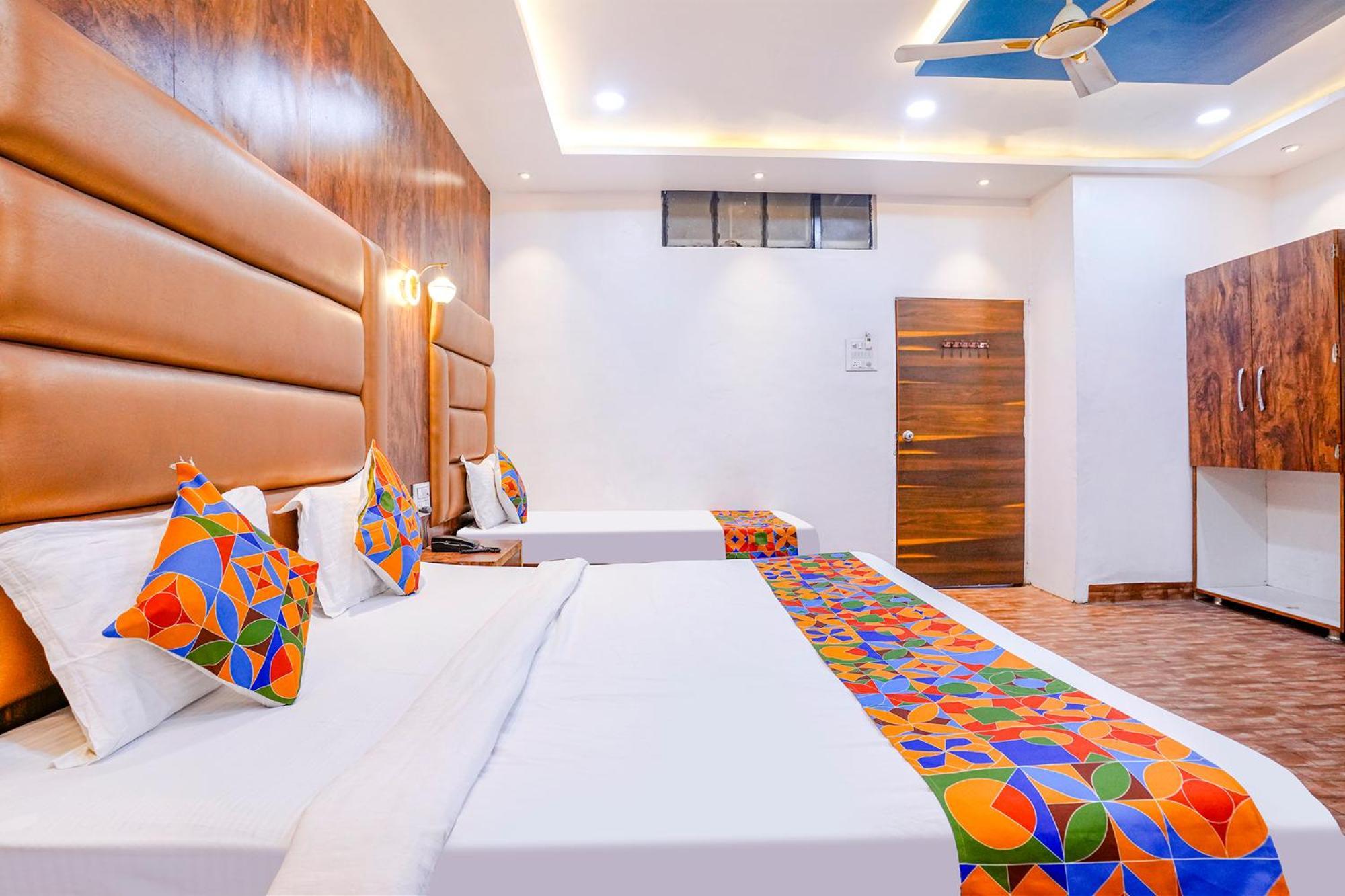 Fabhotel Lime Ras Palace 奥兰加巴德 外观 照片